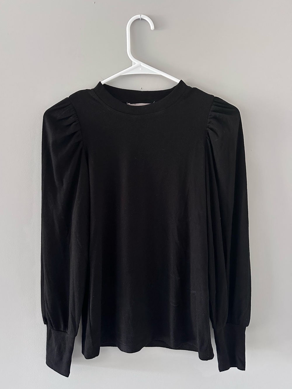 Philosophy Black Puff Shoulder Long Sleeve Top
